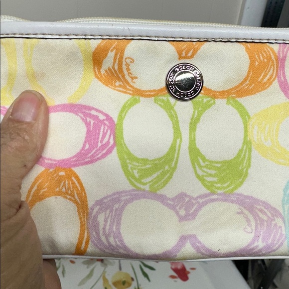 Coach Wristlet Wallet Hampton Scribble Signature C Pastel Colors Retro Y2K Purse - Picture 2 of 9
